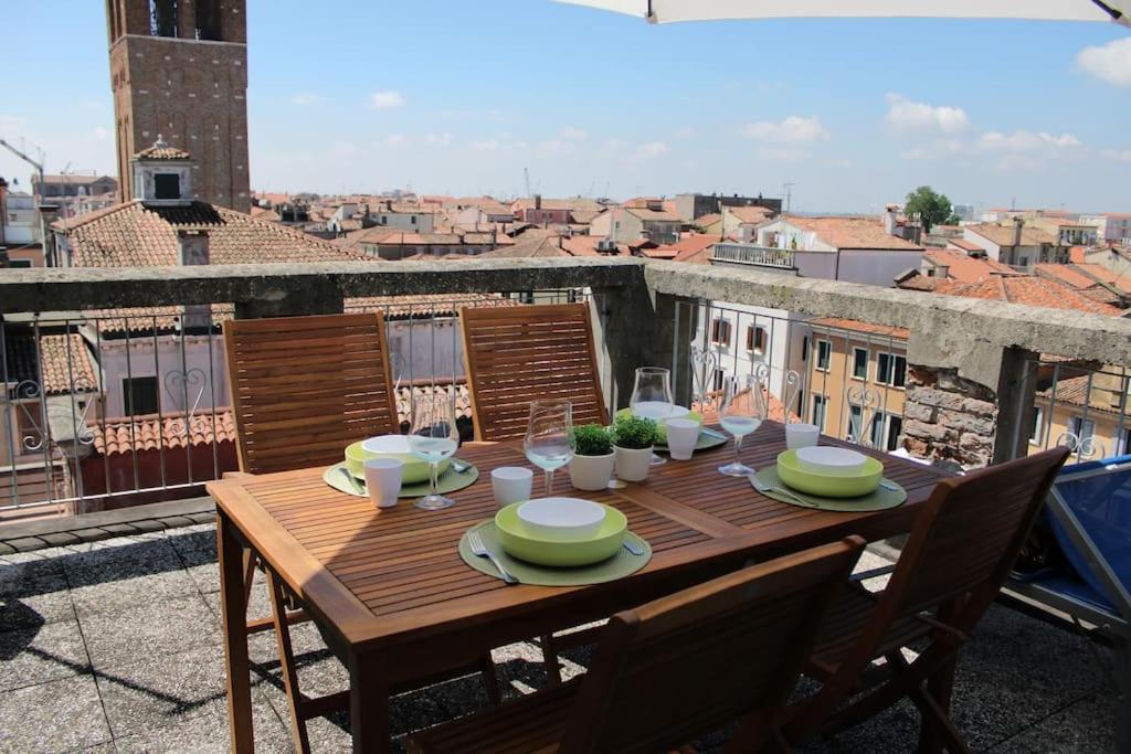 Apartment With Terrace In Chioggia'S Main Square מראה חיצוני תמונה